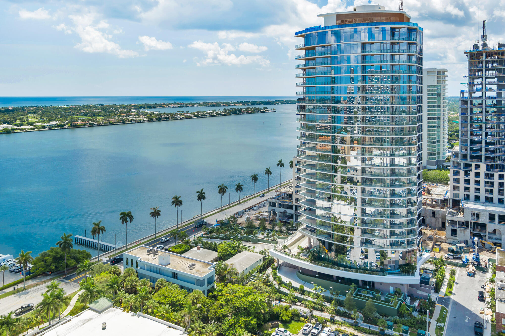 West Palm Beach refinishing services by Advanced Refinishing LLC